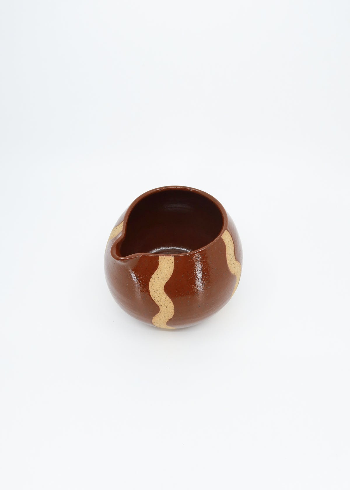 The Ceramic Squiggly Matcha Bowl - Brown