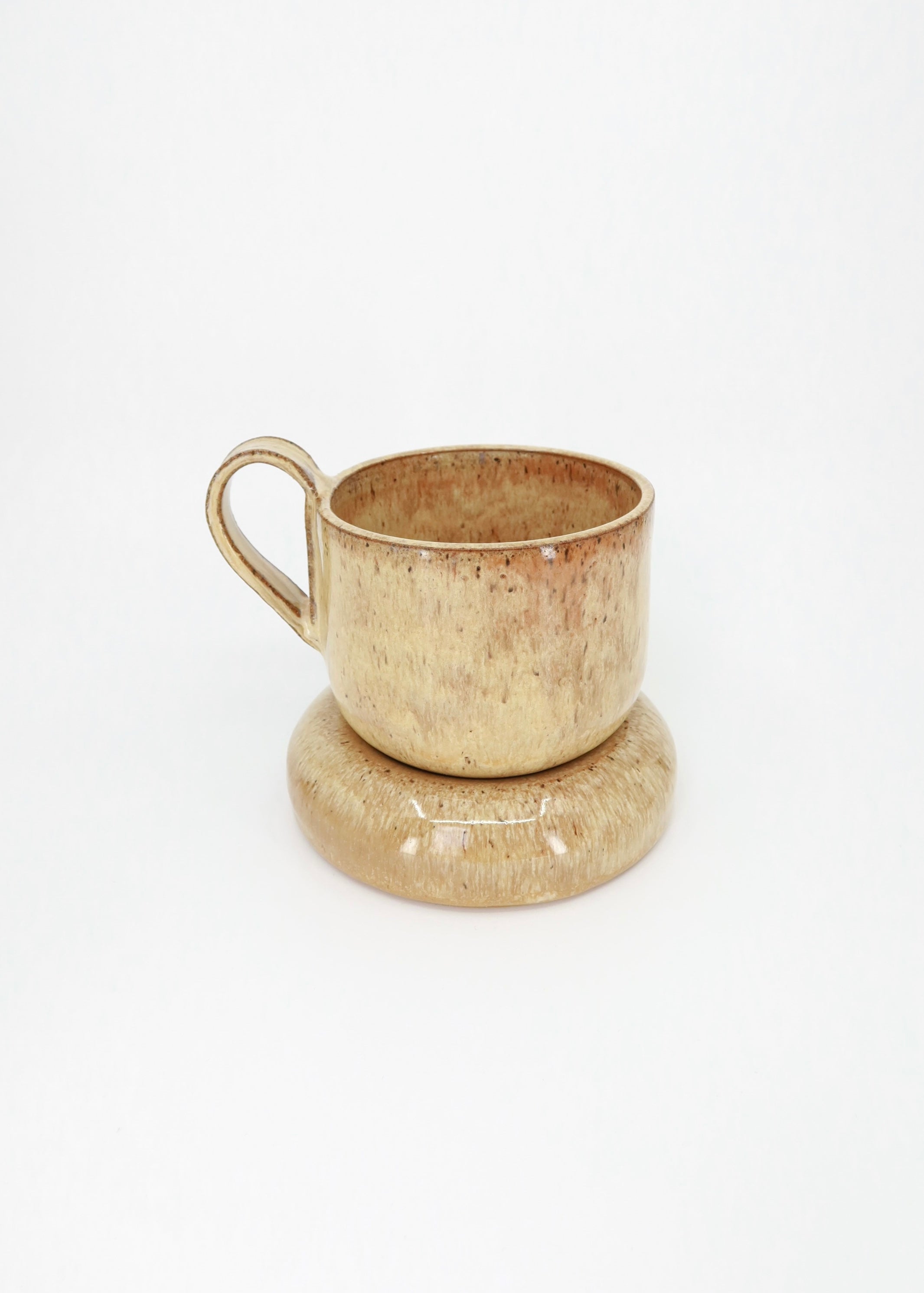 The Ceramic Kaia Mug - Caramel