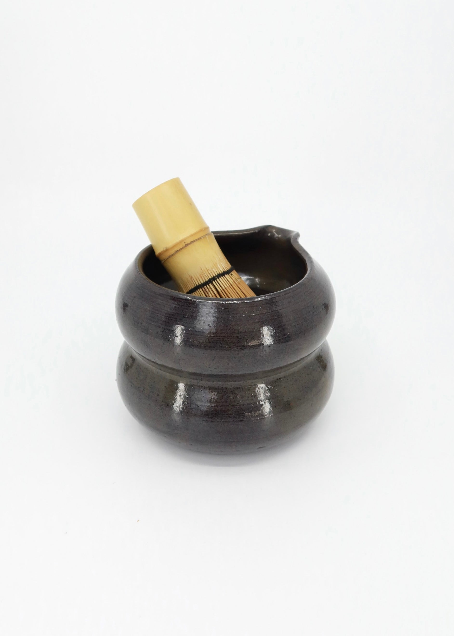 The Ceramic Bubbly Matcha Bowl - Smoke
