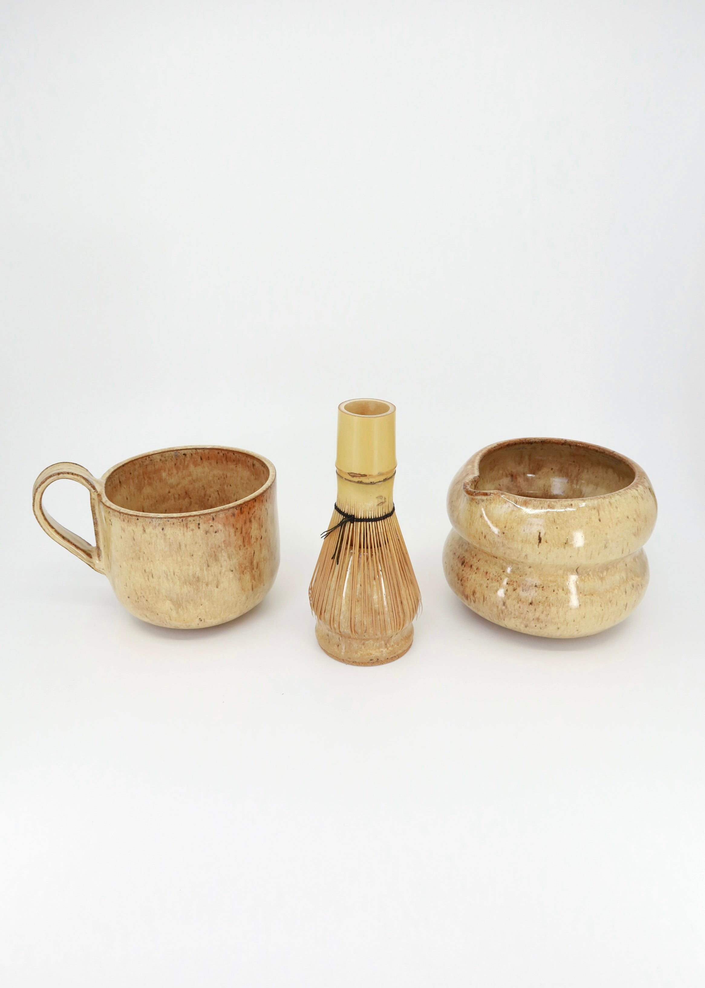 The Ceramic Bubbly Matcha Bowl - Caramel
