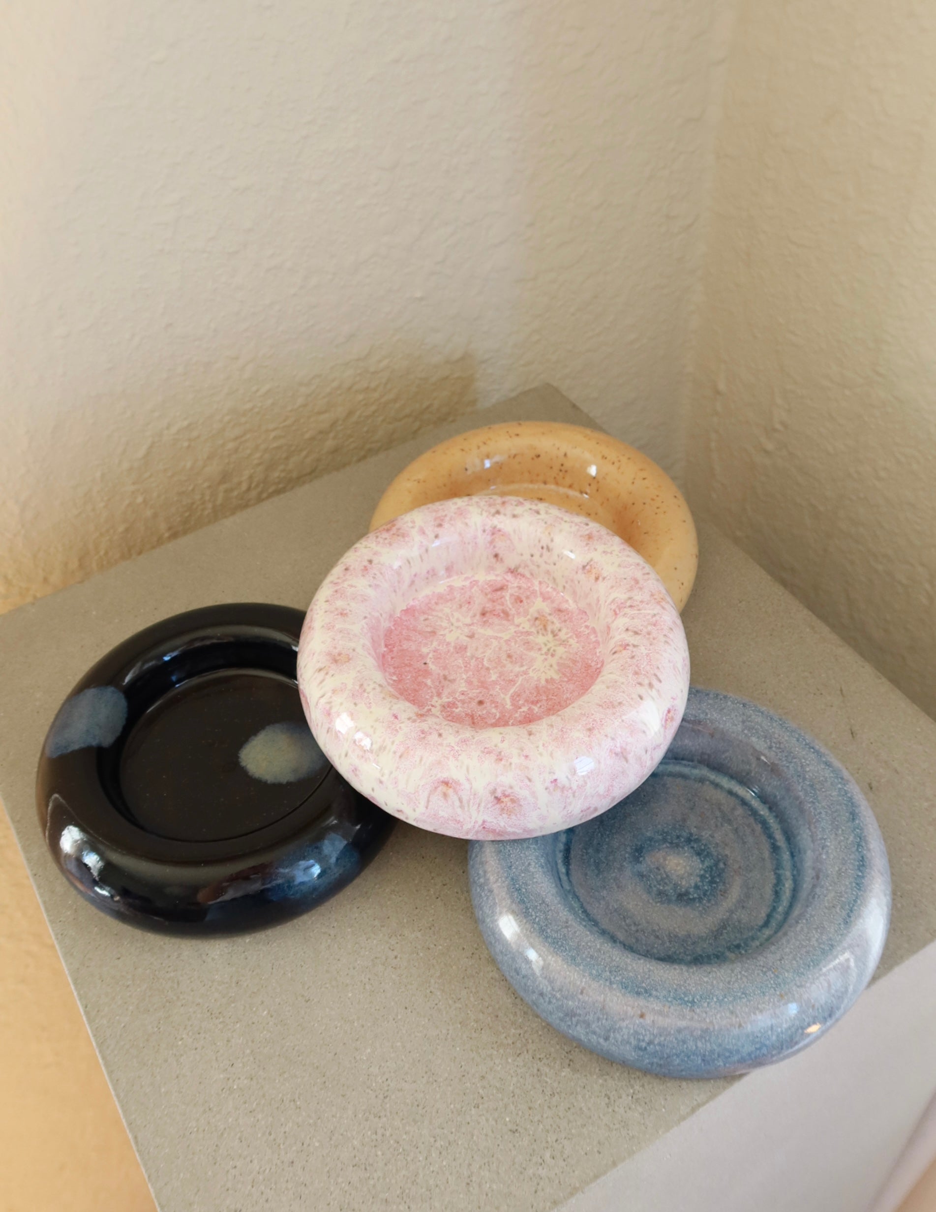 The Ceramic Bubble Plate - Caramel